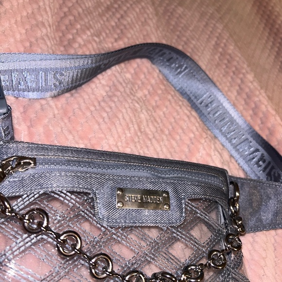 Steve Madden Metallic Fanny Pack with Chain Detail - Picture 1 of 2